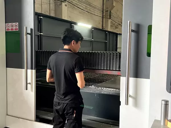 Working with Alumideas laser cutting machine