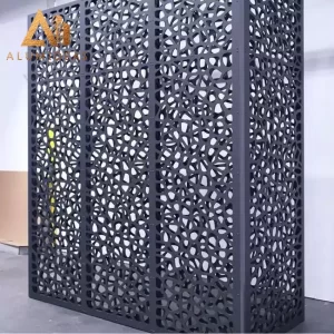 Powder coated aluminum privacy screens