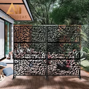 Metal balcony panels