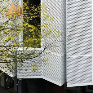 perforierte Aluminiumfassade