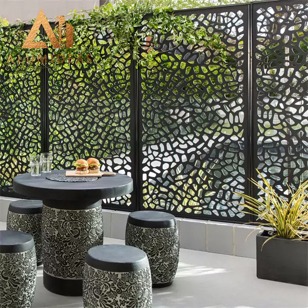 Aluminum panel fence