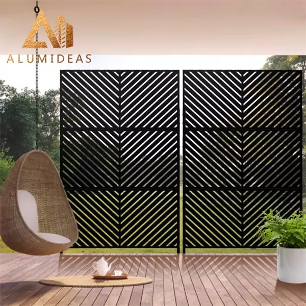 Outdoor aluminum privacy panels