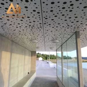 Painel de parede decorativo de telhas de teto suspensas personalizadas de alumínio