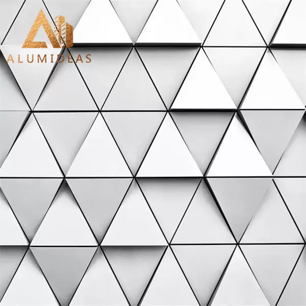 Painel sólido triangular de alumínio