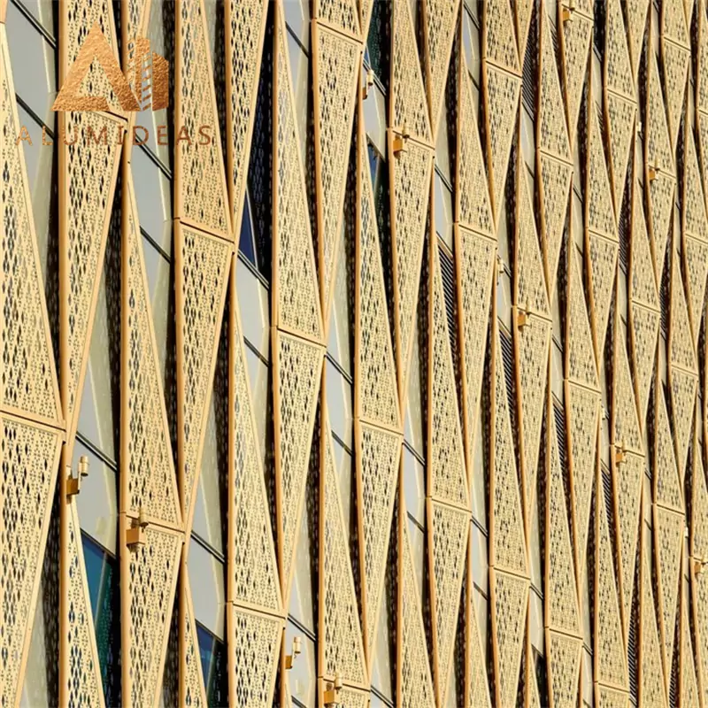 Fassade aus Aluminiumpaneelen