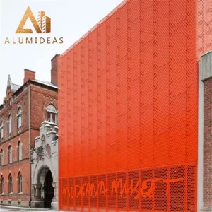 Aluminium building facade panel