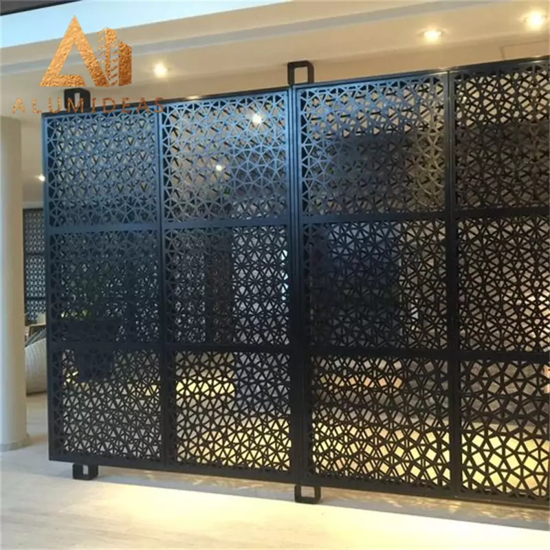 Aluminum privacy screens