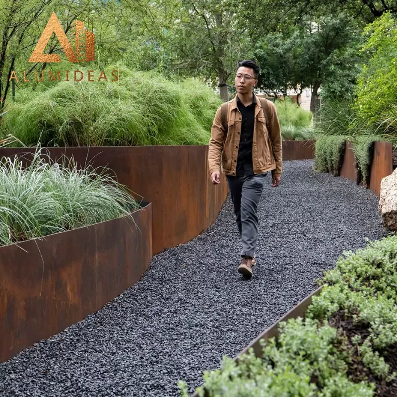 Bordure de jardin aspect rouille